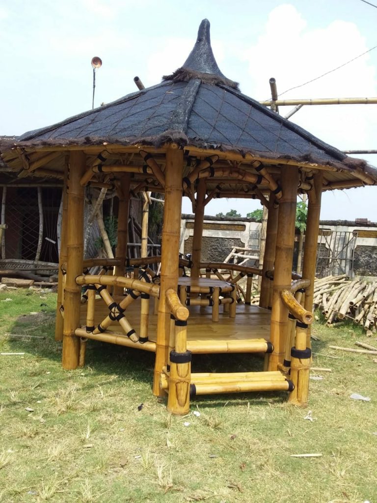 GAZEBO BAMBU